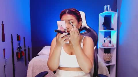 Snapshot of hot_chocolate_4u chatting on 12-02-25, 12:21 hot chocolate 4u online show from 12-02-25, 12:21