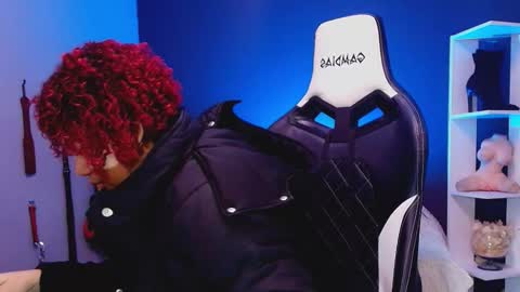 Snapshot of hot_chocolate_4u chatting on 12-16-25, 12:21 hot chocolate 4u online show from 12-16-25, 12:21