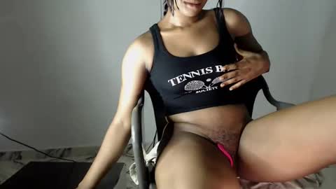 sonia  mis choco online show from 02-18-25, 09:53