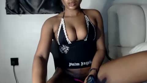 sonia  mis choco online show from 04-16-26, 09:43