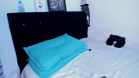Snapshot of hot_couple_tattooo chatting on 05-14-26, 03:24 Emily Christian online show from 05-14-26, 03:24