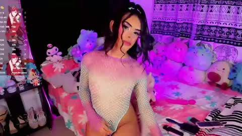 Snapshot of hot_eyes16 chatting on 05-30-26, 01:57 Valens online show from 05-30-26, 01:57