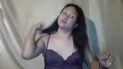 hot_jessica691 online show from 05-06-26, 12:52