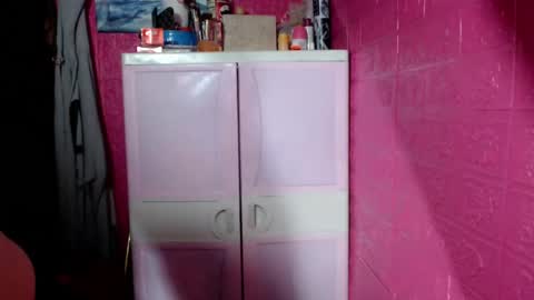Snapshot of hot_jessyxoxo chatting on 08-04-26, 10:18 Jessy online show from 08-04-26, 10:18