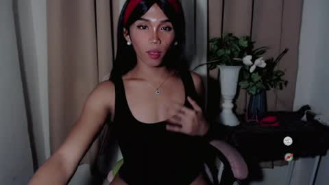 Snapshot of hot_khianna chatting on 05-31-26, 06:09 Khianna online show from 05-31-26, 06:09