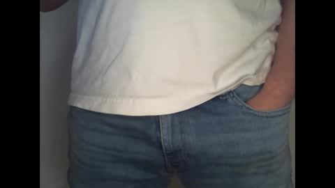 Snapshot of hot_lars chatting on 01-06-26, 06:00 Lars online show from 01-06-26, 06:00