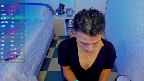 Alejandro online show from 06-08-26, 12:14
