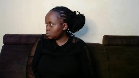 Linah online show from 11-02-25, 11:07