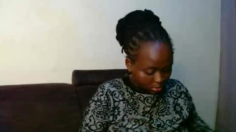 Snapshot of hot_linahh chatting on 11-12-25, 06:52 Linah online show from 11-12-25, 06:52