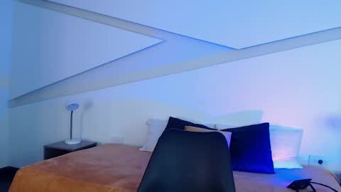 Alana online show from 02-19-25, 09:14