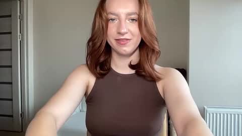 Snapshot of hot_lliinns chatting on 11-04-25, 10:14 Lina online show from 11-04-25, 10:14