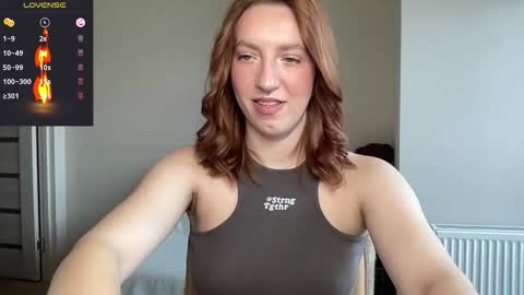 Snapshot of hot_lliinns chatting on 11-07-25, 08:25 Lina online show from 11-07-25, 08:25