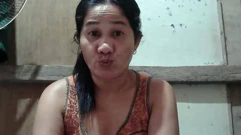 Snapshot of hot_mama09 chatting on 02-12-25, 11:07 hotmama online show from 02-12-25, 11:07