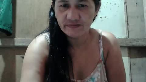 Snapshot of hot_mama09 chatting on 02-14-25, 09:56 hotmama online show from 02-14-25, 09:56