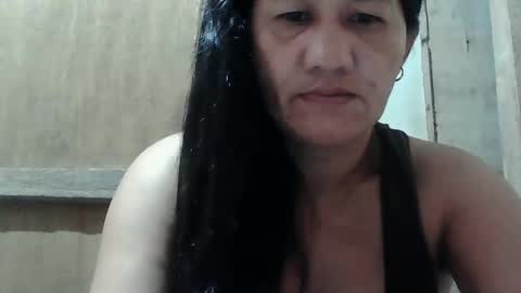 Snapshot of hot_mama09 chatting on 02-21-25, 09:43 hotmama online show from 02-21-25, 09:43