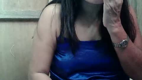 Snapshot of hot_mama09 chatting on 02-23-25, 06:28 hotmama online show from 02-23-25, 06:28