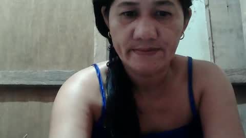 Snapshot of hot_mama09 chatting on 02-24-25, 05:11 hotmama online show from 02-24-25, 05:11
