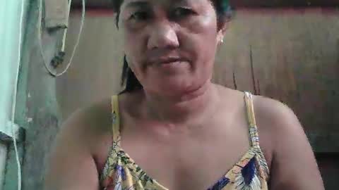 Snapshot of hot_mama09 chatting on 11-25-25, 12:54 hotmama online show from 11-25-25, 12:54