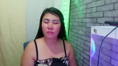 hot_marilou online show from 04-07-26, 05:19