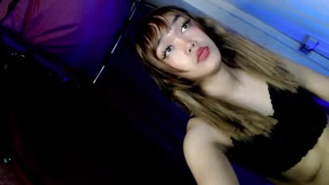 hot_moma69 online show from 04-09-26, 10:09