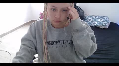 Snapshot of hot_mommymia chatting on 01-03-25, 04:16 Mia online show from 01-03-25, 04:16