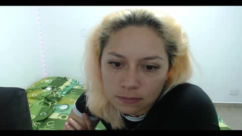 Snapshot of hot_mommymia chatting on 01-31-25, 11:56 Mia online show from 01-31-25, 11:56