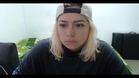 Snapshot of hot_mommymia chatting on 02-21-25, 12:06 Mia online show from 02-21-25, 12:06