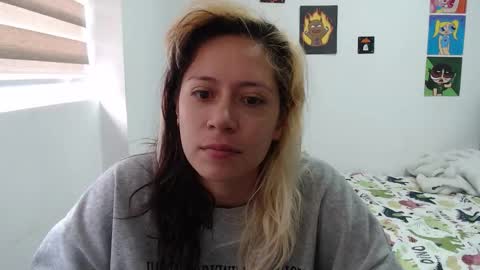 Snapshot of hot_mommymia chatting on 10-13-25, 01:33 Mia online show from 10-13-25, 01:33