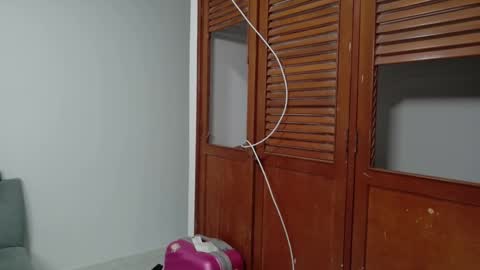 Snapshot of hot_mommymia chatting on 11-23-25, 03:06 Mia online show from 11-23-25, 03:06