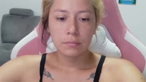 Mia online show from 03-23-26, 01:48