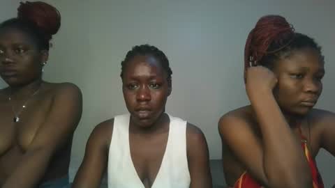 Snapshot of hot_petite1 chatting on 11-02-25, 12:29 Hot petite online show from 11-02-25, 12:29