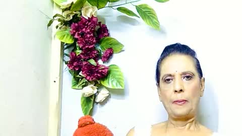 hot queen online show from 06-09-26, 07:03