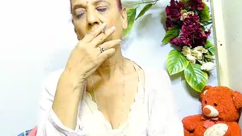 hot queen online show from 06-24-26, 05:06