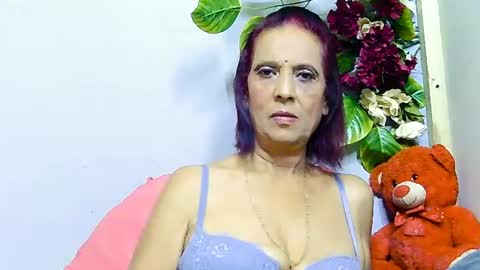 hot queen online show from 06-24-26, 05:12