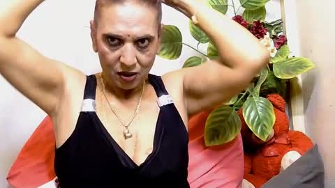 hot queen online show from 07-26-26, 08:32