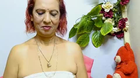 hot queen online show from 07-30-26, 04:28