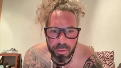 letmedoo2 online show from 02-06-25, 06:46