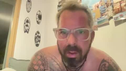 letmedoo2 online show from 10-15-25, 05:35