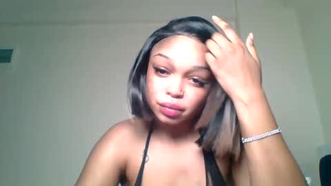 Snapshot of hot_sexxxy_baby chatting on 07-09-26, 03:05 Milly online show from 07-09-26, 03:05