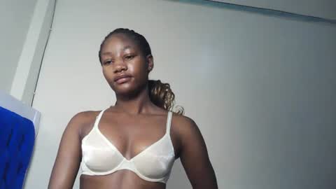 Milly online show from 07-30-26, 04:22