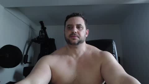 Snapshot of hot_stefano1 chatting on 02-21-25, 03:32 Stefano.. online show from 02-21-25, 03:32