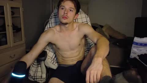 Snapshot of hot_tommylee chatting on 10-10-25, 01:04 hot_tommylee online show from 10-10-25, 01:04