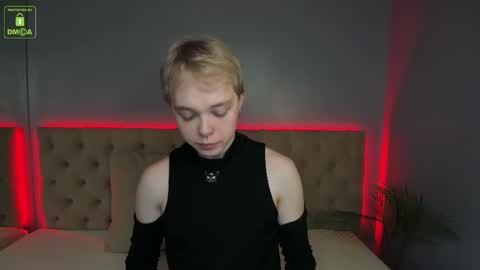 Snapshot of hot_twinkboy chatting on 02-14-25, 10:07 hot_twinkboy online show from 02-14-25, 10:07
