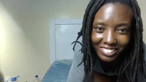 Snapshot of hot_velvet2 chatting on 02-03-26, 02:44 hot_velvet2 online show from 02-03-26, 02:44