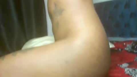 Snapshot of hot_velvet2 chatting on 03-16-26, 05:50 hot_velvet2 online show from 03-16-26, 05:50