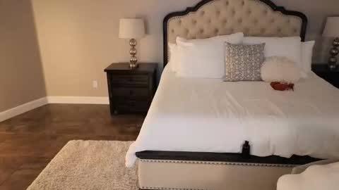 Hot Wife    hotwife sexy new milf highclass brunette bigboobs natural mature online show from 05-16-26, 07:05