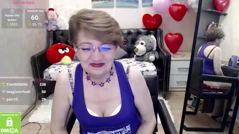 Snapshot of hot_woman04 chatting on 02-11-26, 09:09 Sofia online show from 02-11-26, 09:09