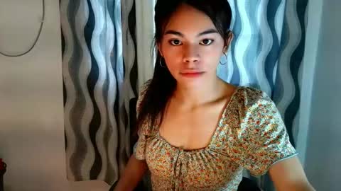 Yanna online show from 04-17-26, 08:17