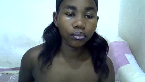 hotagrace online show from 11-19-25, 07:03