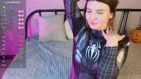 hotaleksaa online show from 11-06-25, 02:12